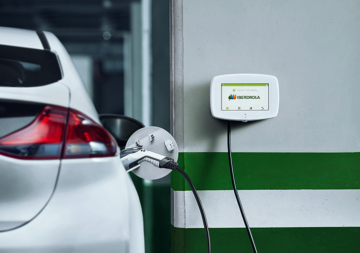 foto noticia Iberdrola pone en marcha la primera app de recarga colaborativa de vehículos eléctricos para particulares.